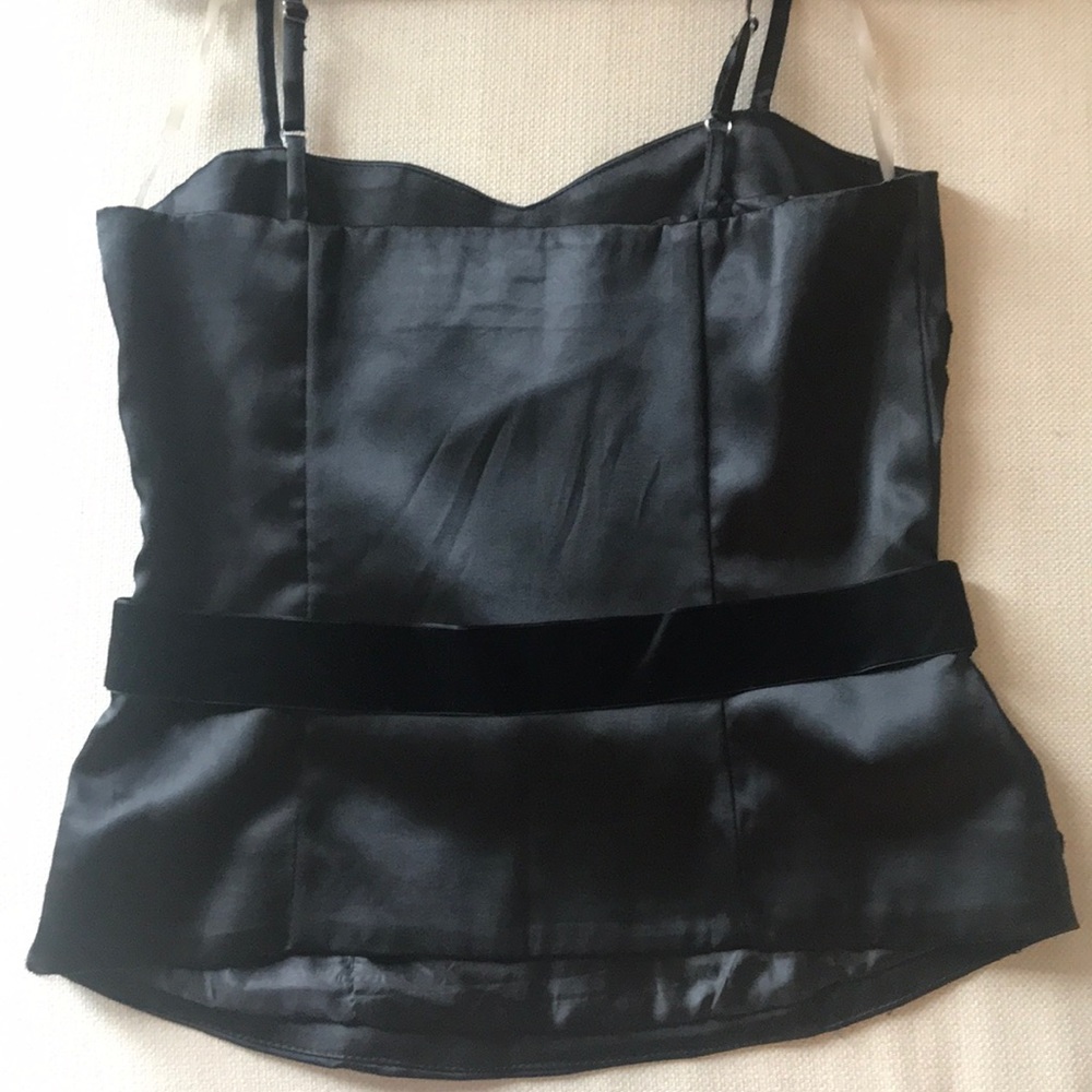 Black top - Picture 3 of 3